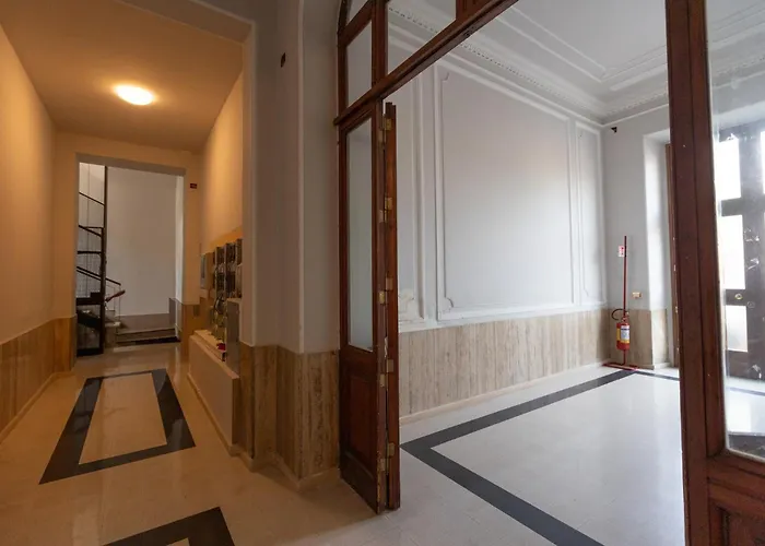 Guesthost - Modern And Bright In Apartment Rome